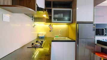 Room | Dapur kecil peribadi | Peti sejuk, dapur, alat memasak/pinggan mangkuk/perkakas dapur