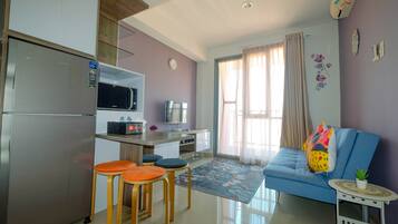 Room | Ruang tamu | TV