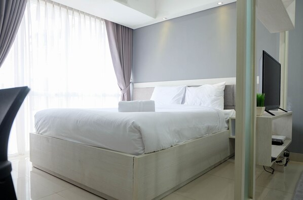 Room | Free WiFi, bed sheets - Furnished Studio Apartment at H Residence (Jakarta)