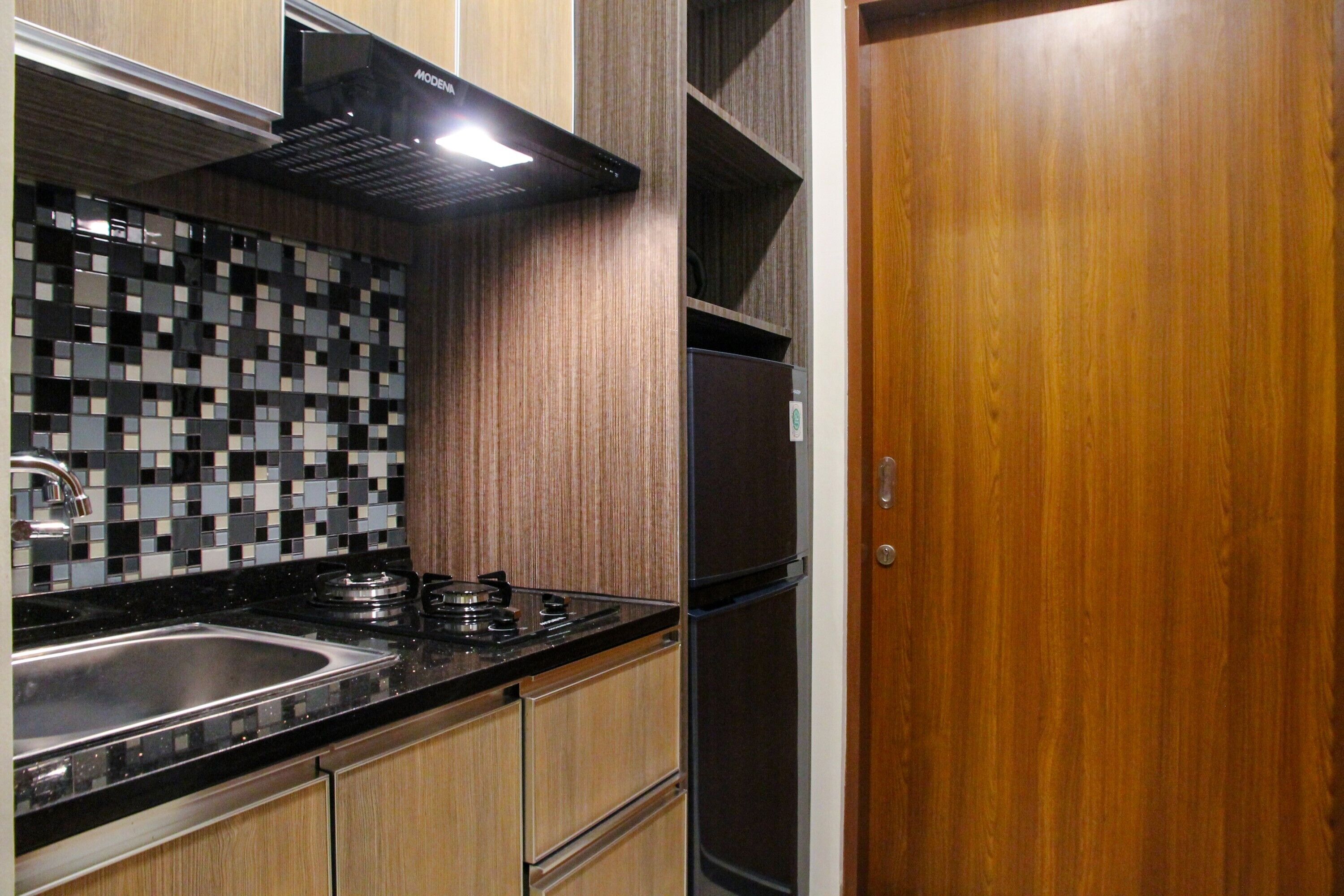 Quarto | Cozinha privada | Geladeira, cooktop, chaleira elétrica