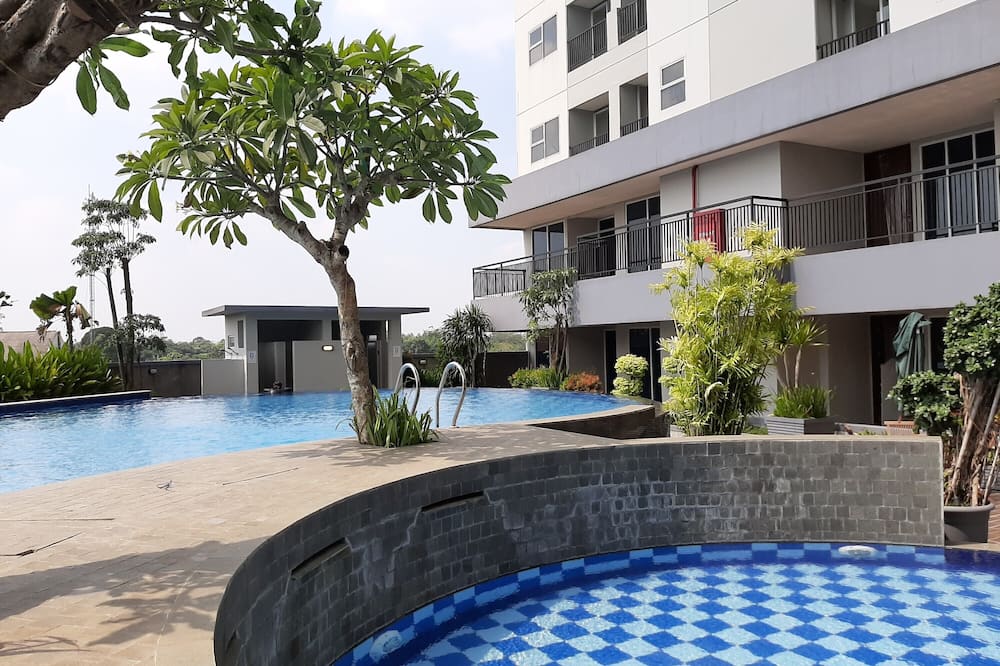 Modern and Comfy Studio Parkland Avenue Apartment