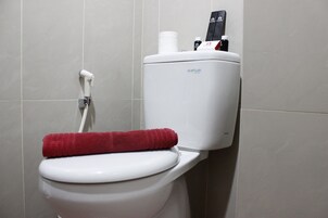 Habitación | Baño | Ducha y toallas