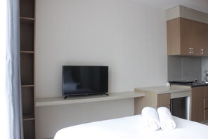 Free WiFi, bed sheets - Classic Studio Room Taman Melati Apartment Jatinangor near UNPAD (Hegarmanah)