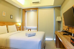 Room | Free WiFi, bed sheets - Comfortable Studio (No Kitchen) Apartment at Mustika Golf Residence (Cikarang)