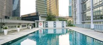 Stunning 2BR at The Empyreal Condominium Epicentrum Apartment