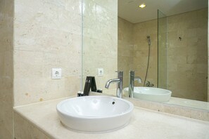 Habitación | Lavabo en el baño
