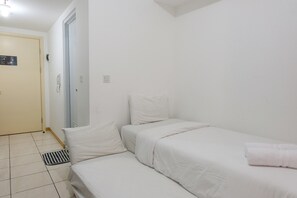Room | Free WiFi, bed sheets
