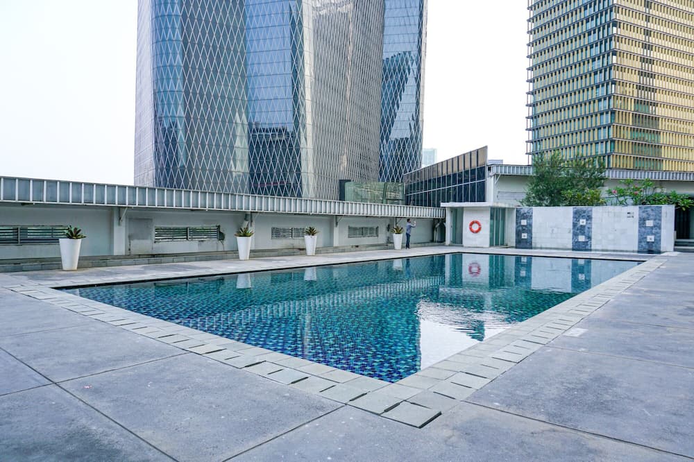 Luxury 2BR at The Empyreal Condominium Epicentrum Apartment