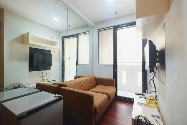 Room | Living area | TV - Best Choice 1BR Apartment at Kebagusan City (Jakarta)