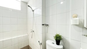 Room | Bathroom - Best Price 3BR at Bassura City Cipinang Apartment (Jakarta)