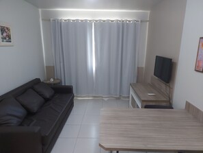 Smart TV, table tennis