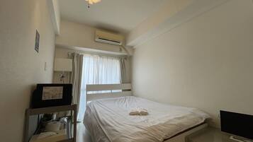 1 bedroom, desk, free WiFi