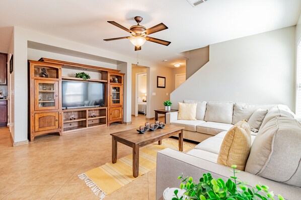 TV, books - Home Away From Home AZ (Gilbert)