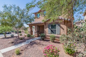 Exterior - Home Away From Home AZ (Gilbert)