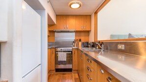 Studio | Private kitchen - Stylish Apartment in the Heart of the City (Auckland)