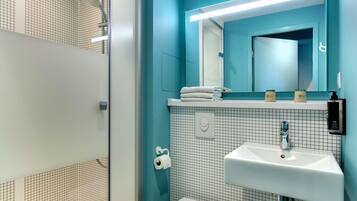 Standard Room, 1 Double Bed | Desk, blackout drapes, iron/ironing board, free WiFi