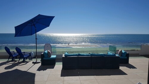 4 bedroom ocean front house in Las Conchas