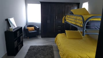 4 bedrooms, WiFi, bed sheets