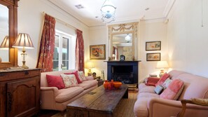 TV, fireplace, Netflix, streaming services