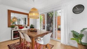 Dining - Birdsong at Hyams Beach (HYAMS BEACH)