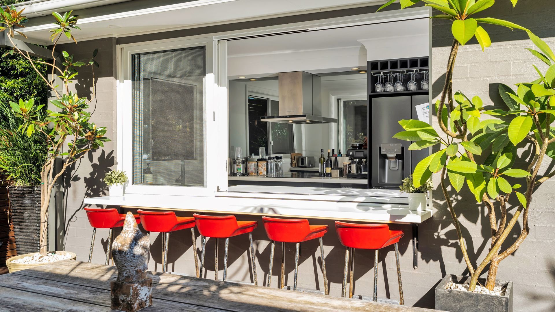 Birdsong at Hyams Beach — image 10
