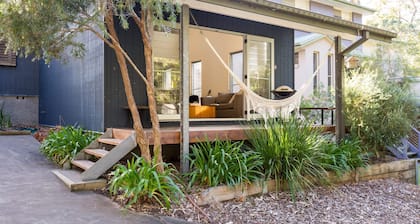 Boathouse 2, Hyams Beach