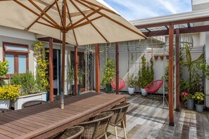 Sun deck