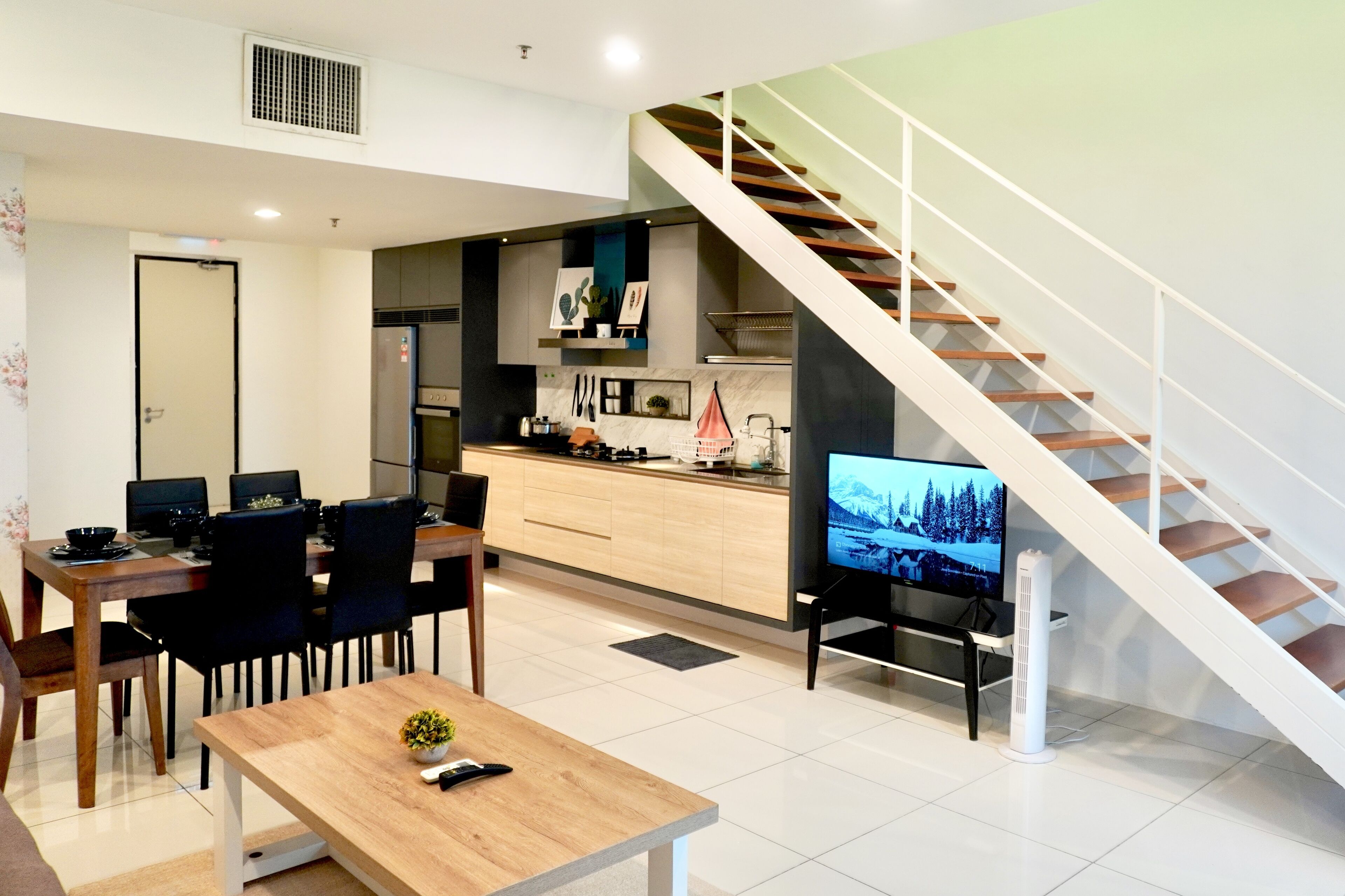 Luxury Duplex for 7 Pax @Sunrise Gurney Georgetown by RMH