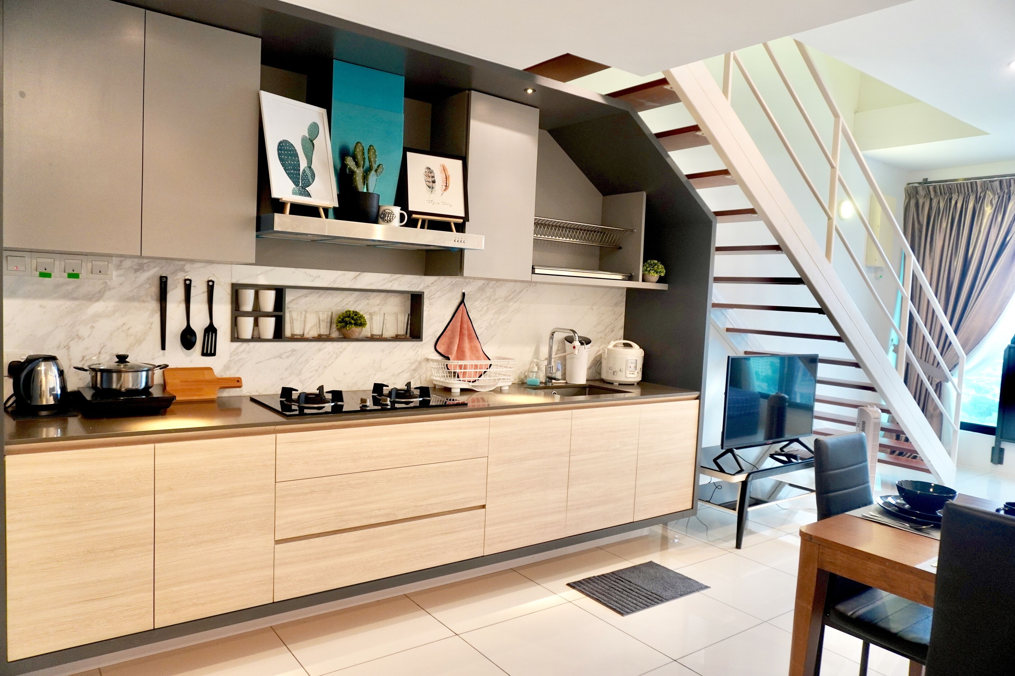 Luxury Duplex for 7 Pax @Sunrise Gurney Georgetown by RMH