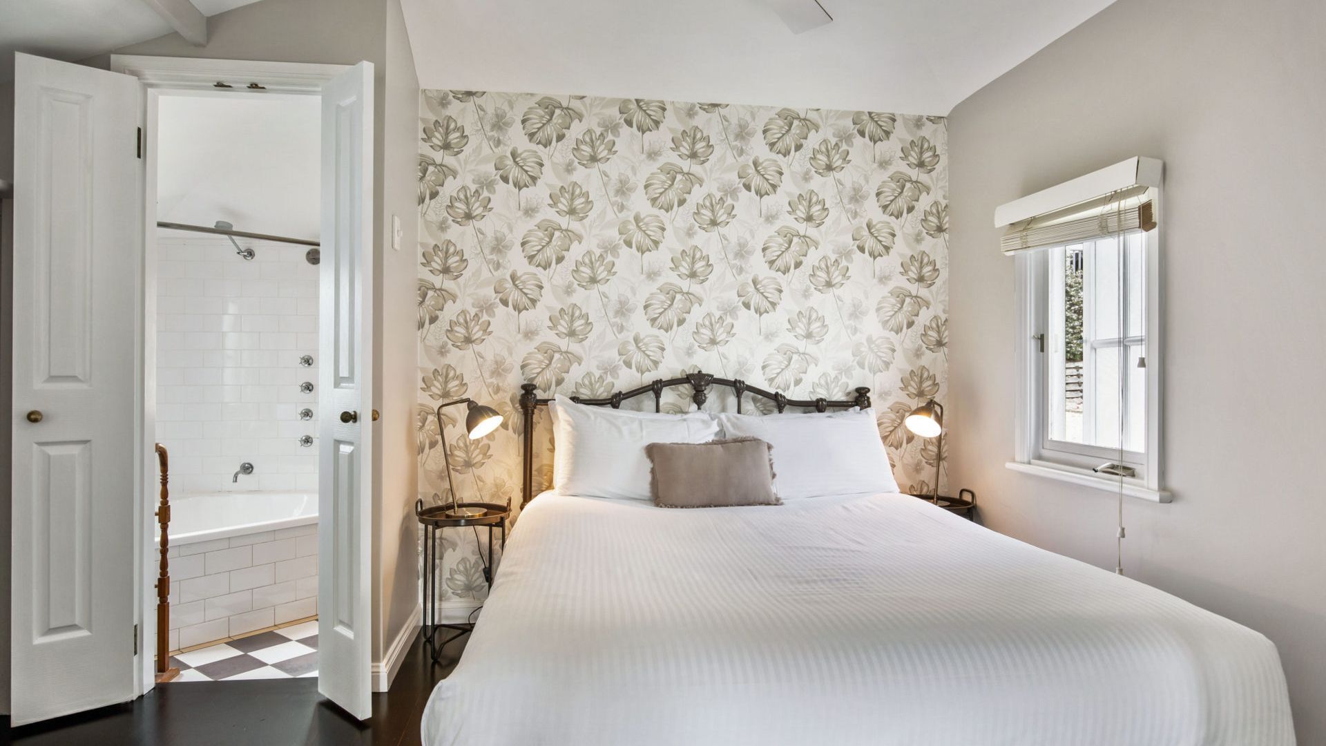 Cottage 4 - Hyams Beach Seaside Cottages — image 7