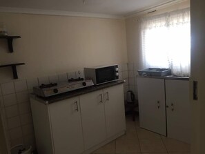 Mikrovågsugn, ugn och spishäll