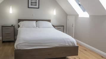 2 chambres, fer et planche à repasser, Wi-Fi gratuit, draps fournis