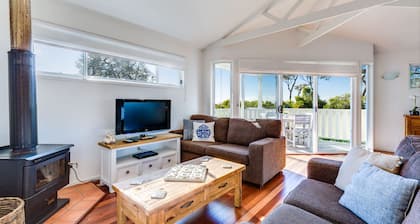 Hyams Seaside Apartment, Hyams Beach