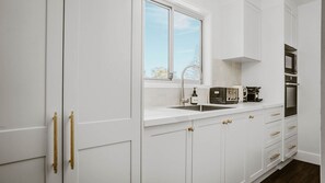 Unclassified image, 3 of 28, button