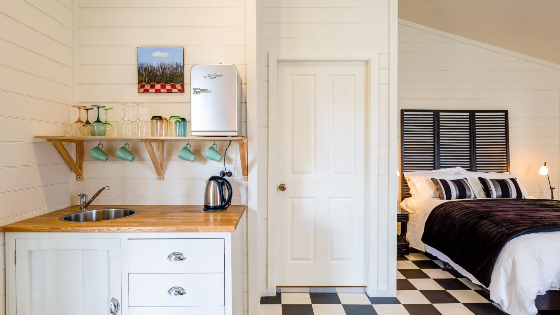 4 makuuhuonetta, ilmainen Wi-Fi, vuodevaatteet