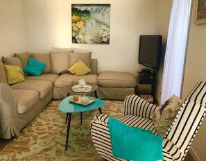 تلفزيون ذكي، مشغل دي في دي، كُتُب، مكتبة موسيقى