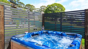 Bain à remous extérieur