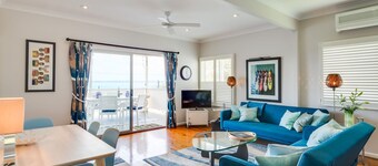 Nautilus at Hyams Beach