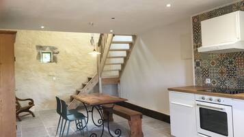 Kühlschrank, Ofen, Herdplatte, Geschirrspüler