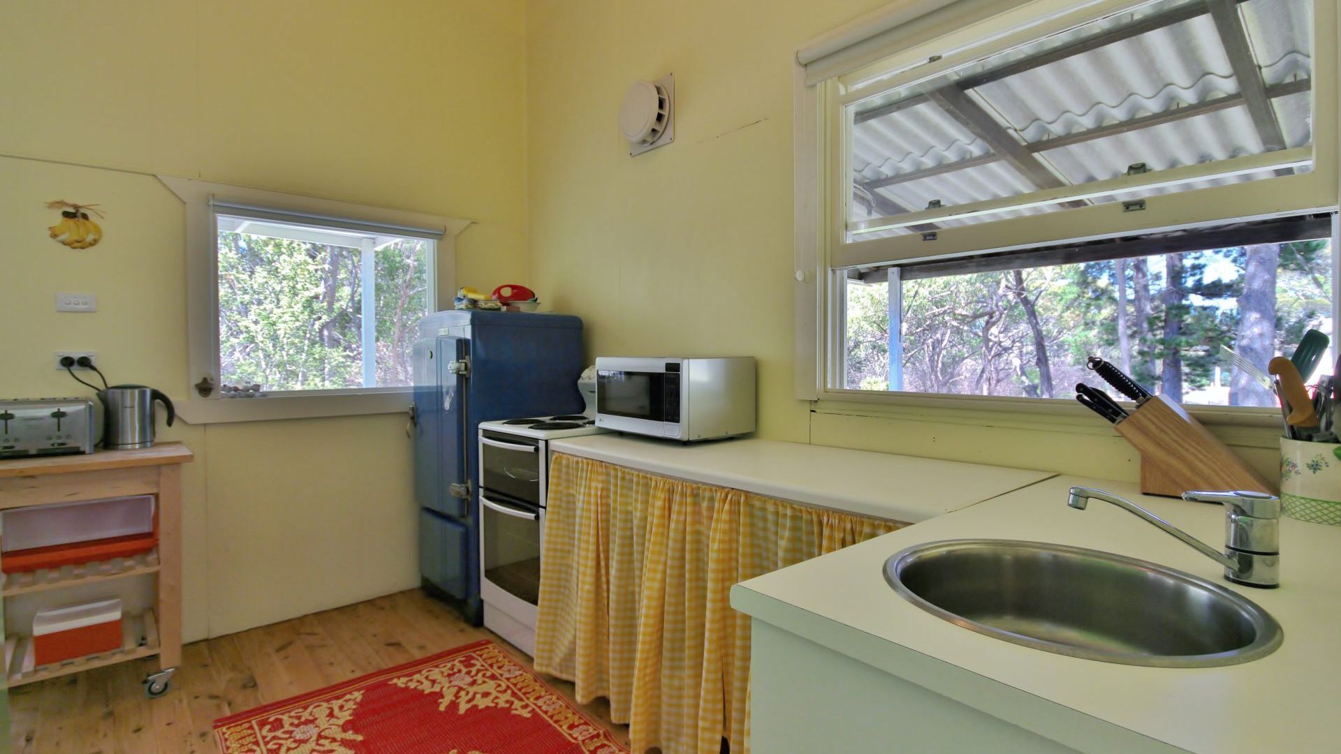 Rose Cottage at Hyams Beach — image 7