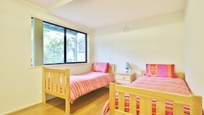 3 habitaciones, tabla de planchar con plancha y wifi gratis