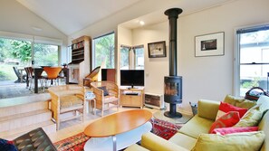 Fernseher, Kamin, Netflix, Streaming-Dienste
