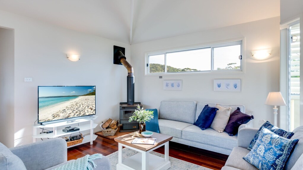 Seascape Cottage At Hyams Beach - Hyams Beach