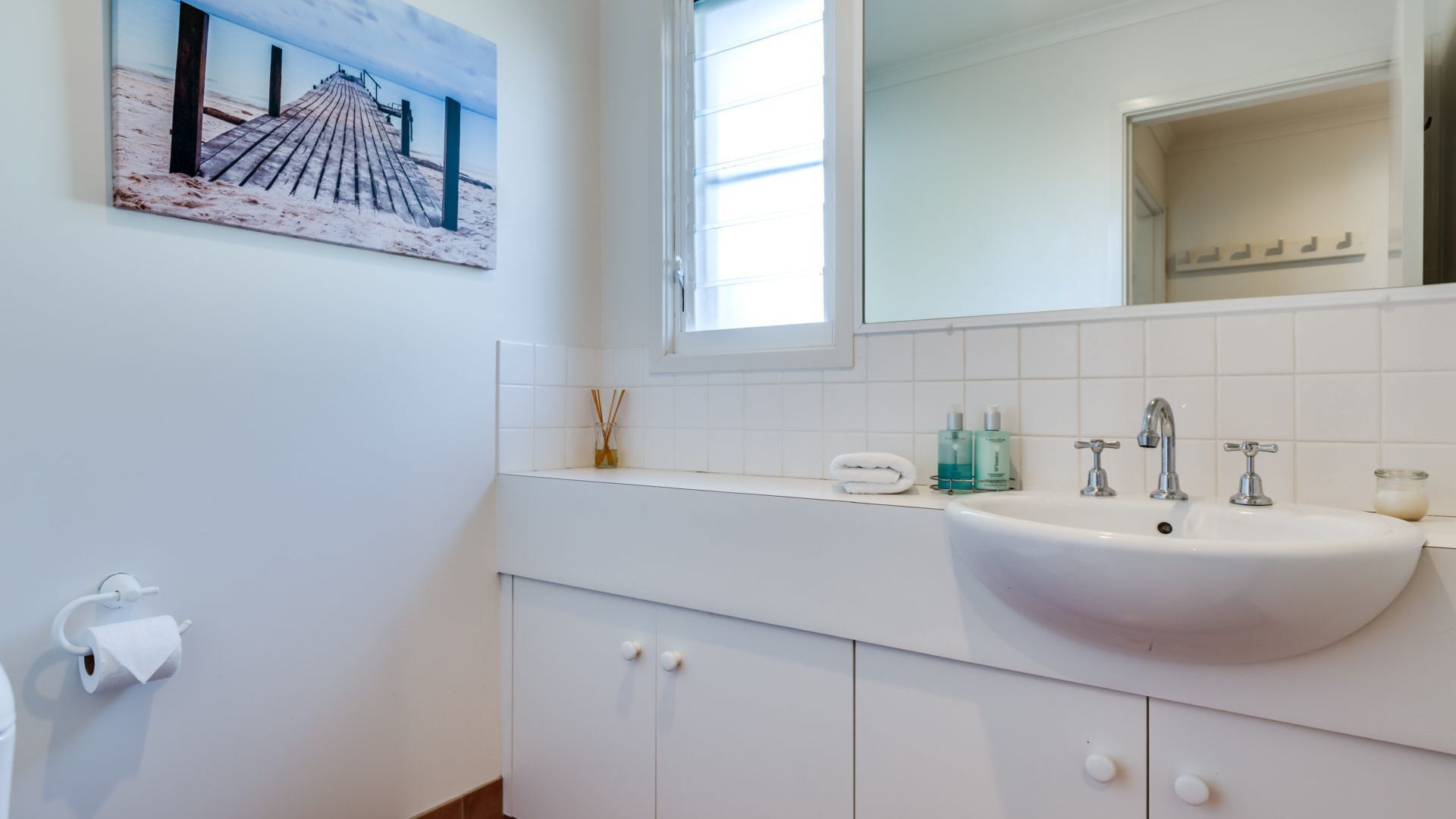 Seascape Cottage at Hyams Beach — image 18