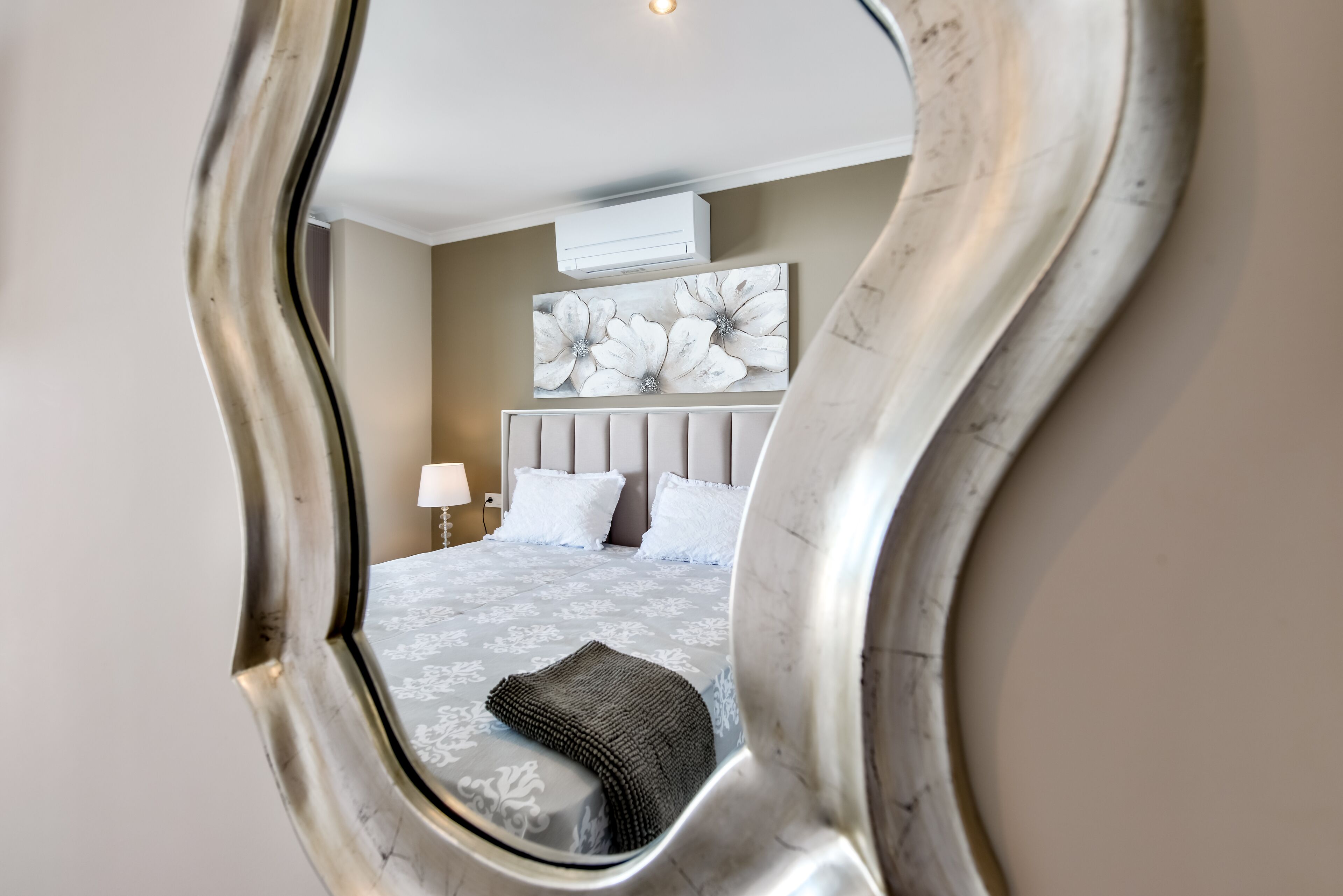 2 soverom, strykejern/-brett, wi-fi (inkludert) og sengetøy