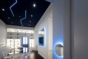 Free daily buffet breakfast - Skyhouse Duomo (Naples)