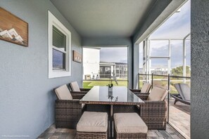 House | Balcony - Extremely Private 6-bed House in Four Corners (Davenport)