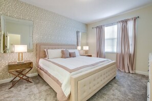 6 bedrooms, iron/ironing board, free WiFi, bed sheets - Extremely Private 6-bed House in Four Corners (Davenport)