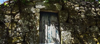 Room in Cabin - Restored, Rustic and Rural Mini Cottage in Typical Portuguese Village