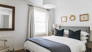 3 bedrooms, free WiFi, bed sheets